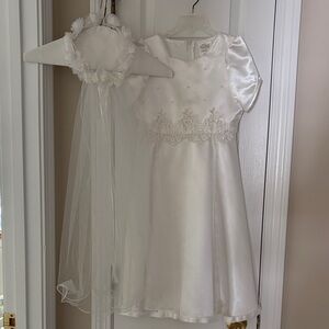 Elegant White Kids Formal Dress with Veil